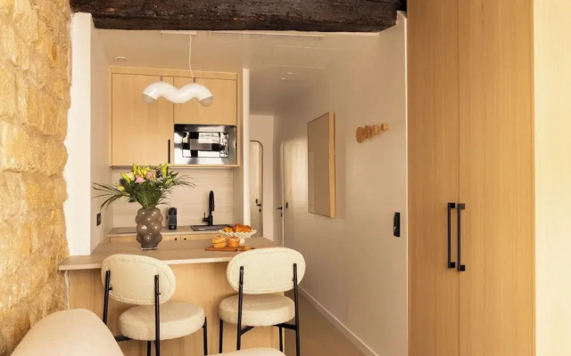 Modern Apartment -ac-1br-4p-pantheon