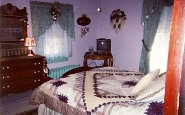 The Homespun Country Inn