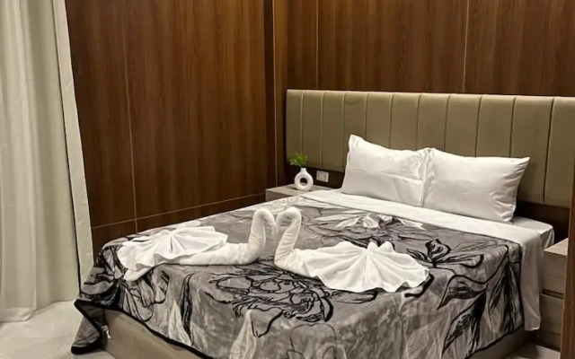 Royal Home Hotel