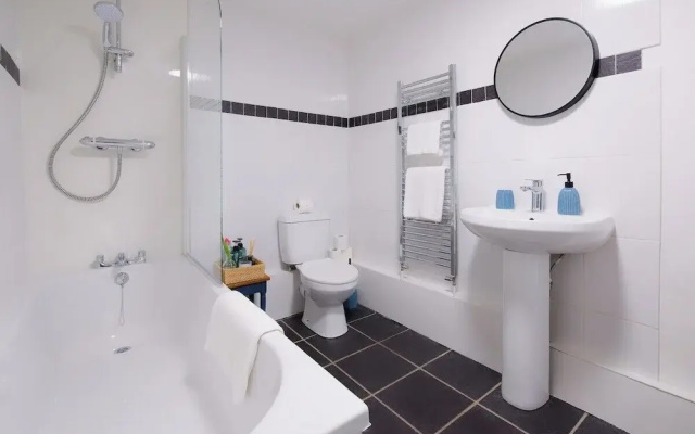 3 Bed Home near Hiking Trails & Parks