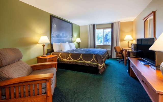 Super 8 By Wyndham Berlin Wi