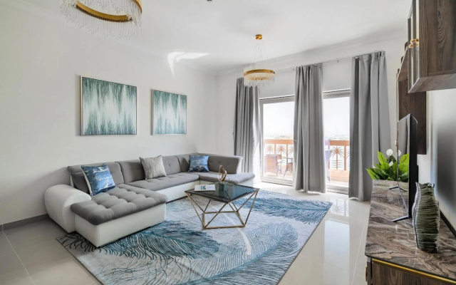 Luxury 3bd Apt Palm Jumeirah Pool, Parking, Gym
