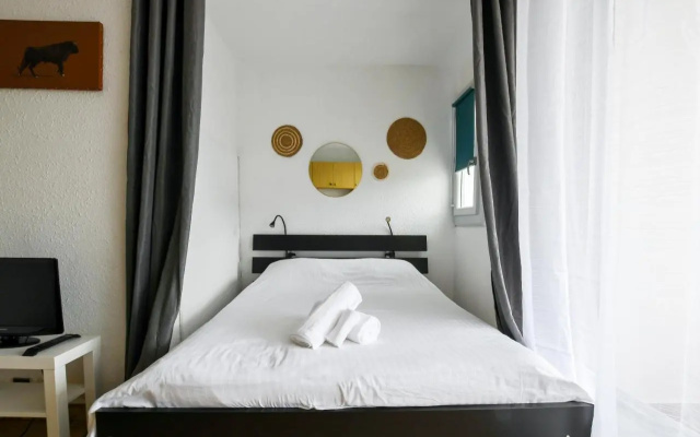Studio Arena / Plage a 2min / Parking Prive / Terrasse (Adults Only)