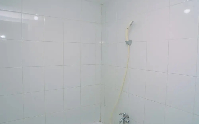 Comfy and Furnished 2BR Bassura City Apartment near Mall