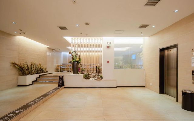 All season Kunming zhengyifang Pedestrian Street Hotel