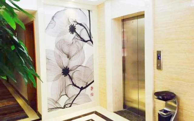 Bohui Boutique Hotel (Wuhan High-speed Railway Station Honggangcheng Subway Station)