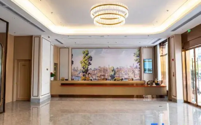 Vienna 3 Best Hotel (Huangshi Railway Station Xialu District Government)