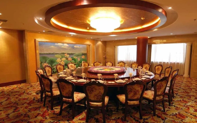 Huafeng Huatian Hotel