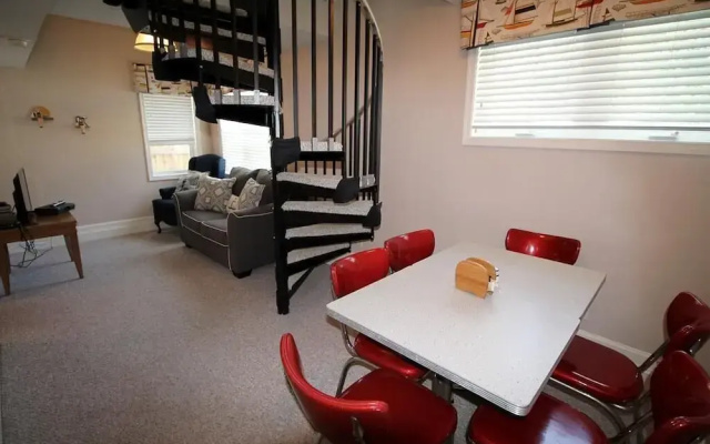 Delaware Avenue 16B