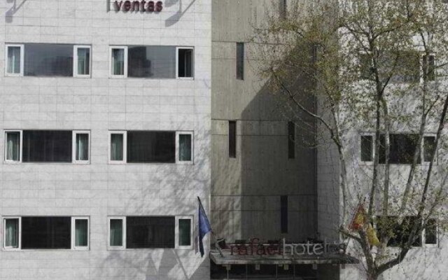 Отель Rafaelhoteles Ventas вид на фасад
