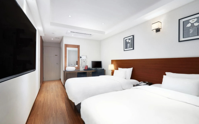Lion Hotel