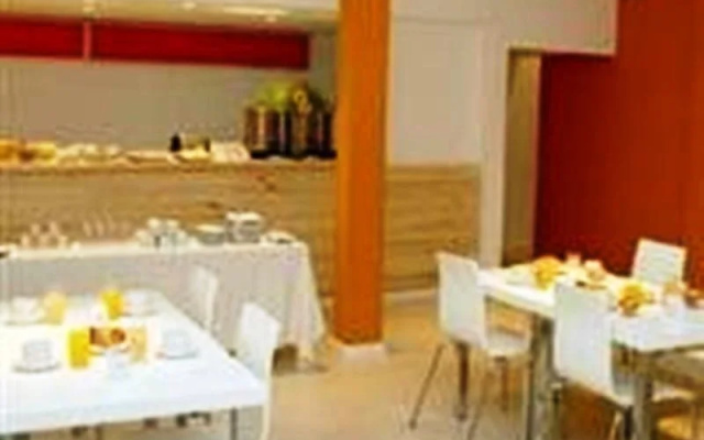 Monarca Hoteles