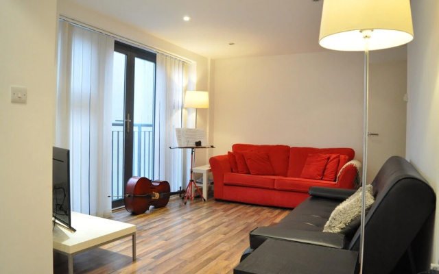 Modern Central Apartment