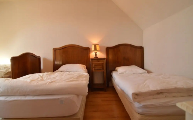 Cozy Holiday Home in Saint-bohaire With Fenced Garden
