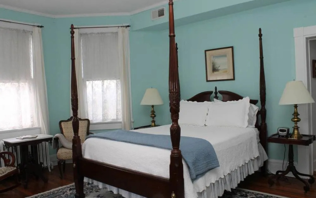 Cambridge House Bed & Breakfast