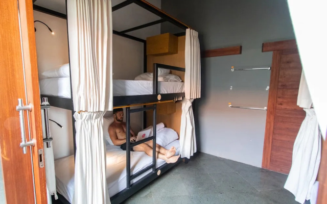 Draper Startup House for Entrepreneurs - Hostel