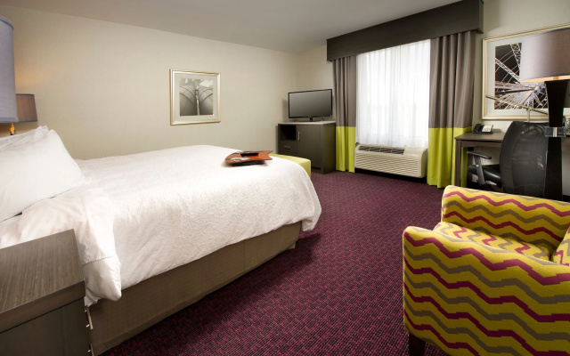 Hampton Inn & Suites Buffalo Airport