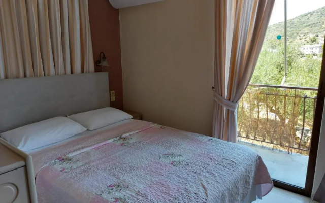 Kalypso Guesthouses