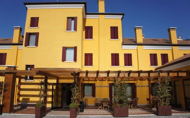 Hotel Villa Costanza вид на фасад
