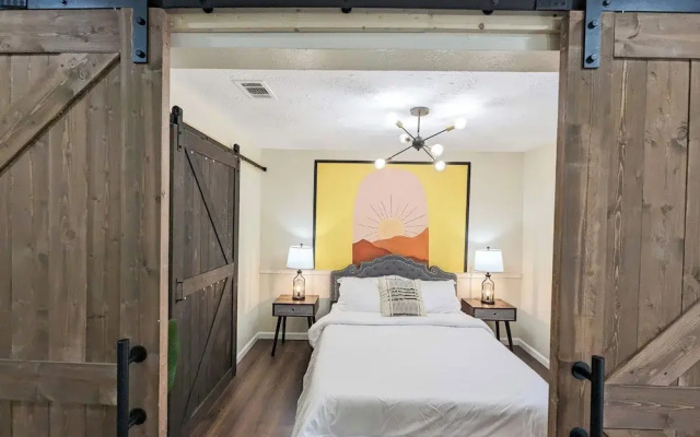 Vibrant Getaway Say Hello to the Best of Houston