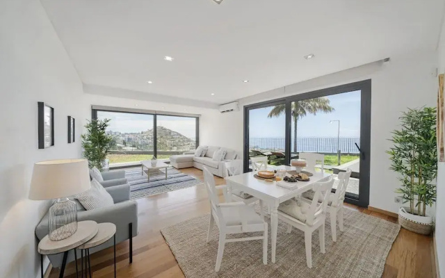 Vila Papagaio Verde by An Island Apart