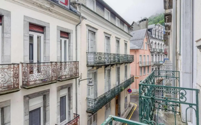 Appartement Cauterets, 3 pièces, 6 personnes - FR-1-401-226