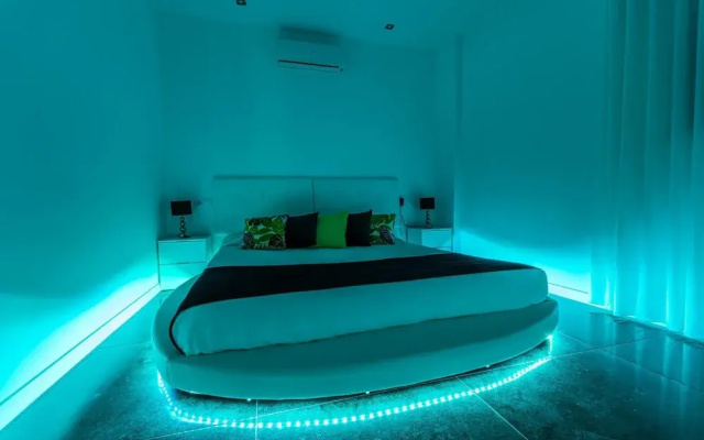 Luxurious Villa Iiheated Pool 200 Meters From The Beach Castelldefels-sitges
