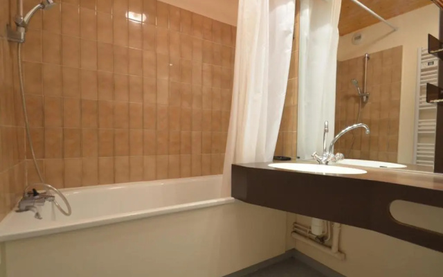 Appartement Les Menuires, 3 pièces, 10 personnes - FR-1-452-239