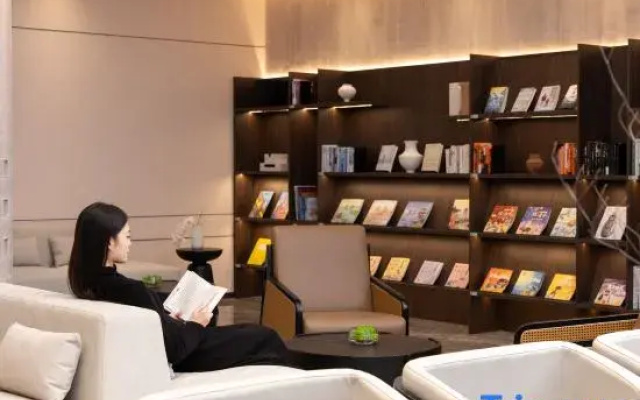 Yatou Hotel, Yangshan Road, Xuzhou Jinshanqiao Metro Station