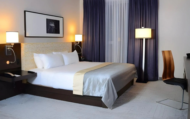 Hotel 10