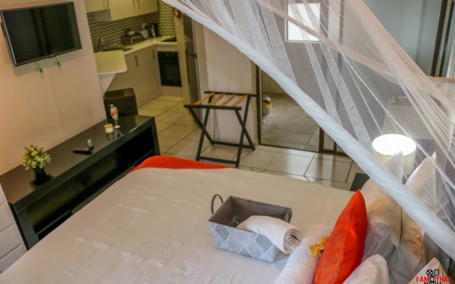 Mini Apartment at Peo