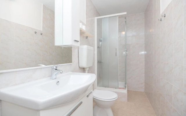 Beautiful Apartment in Jelsa With Wifi and 1 Bedrooms