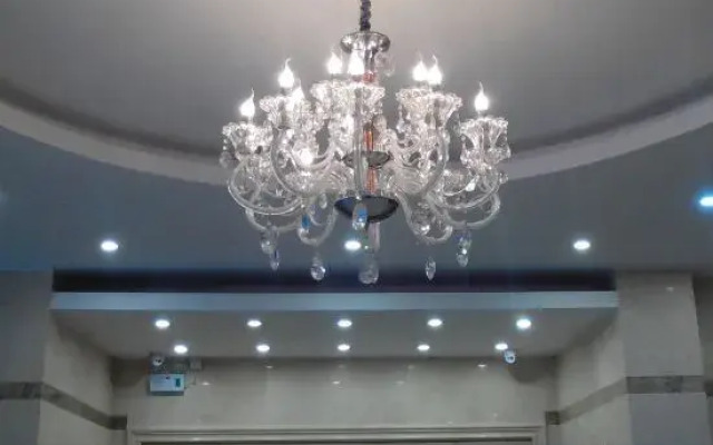 Jinyi Youpin Hotel (Jinsha Plaza Branch)