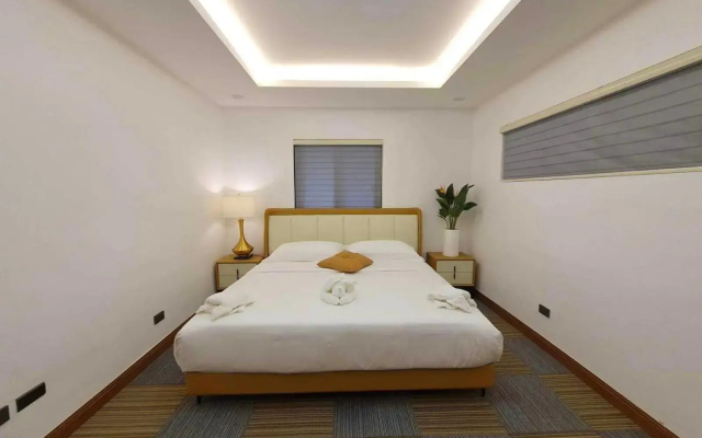 Aurora Villas and Cabin Resort