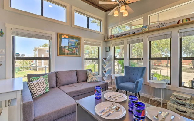 Upscale Tiny Home - Boho-chic Austin Getaway!