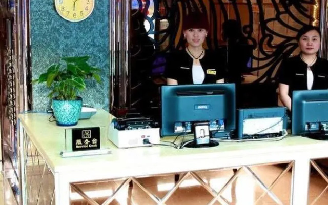 皓思商务酒店(重庆奥卡店)