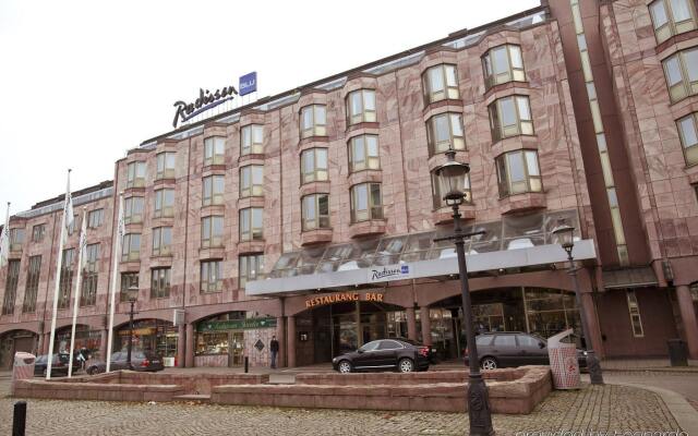 Отель Radisson Blu Scandinavia Hotel Швеция, Гётеборг - отзывы, цены и фото номеров - забронировать отель Radisson Blu Scandinavia Hotel онлайн вид на фасад