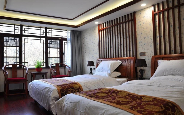 Gujing Hotel(太湖三山岛古井山庄)