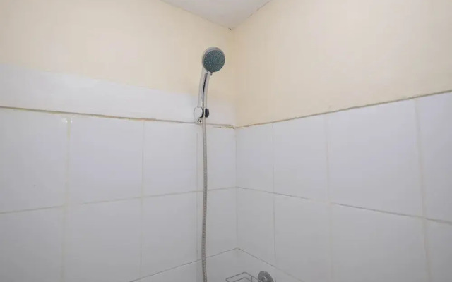 Nice and Comfy 1BR Apartment at MT Haryono Residence