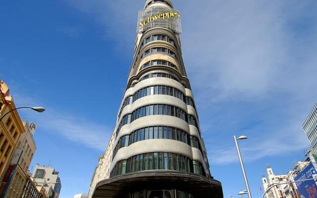Отель Vincci Capitol вид на фасад