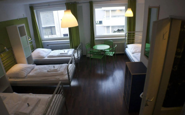 Station Hostel For Backpackers