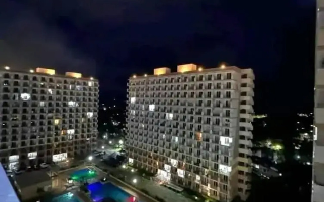 Room in Studio - Luxury Condo-sea View- Near Beach