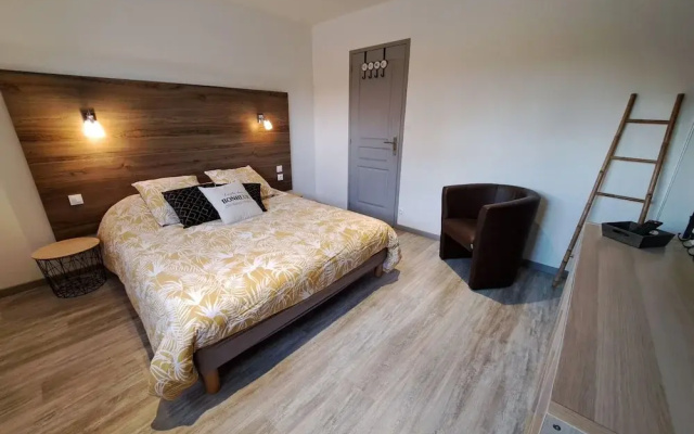 Holiday Home 10 Pers., Panoramic sea View, Cleder