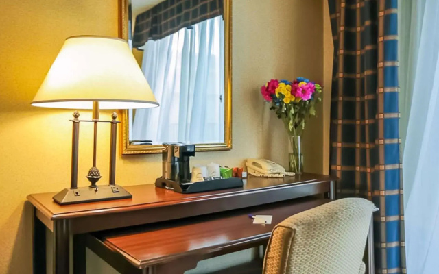 FairBridge Hotel & Conference Center Somerset