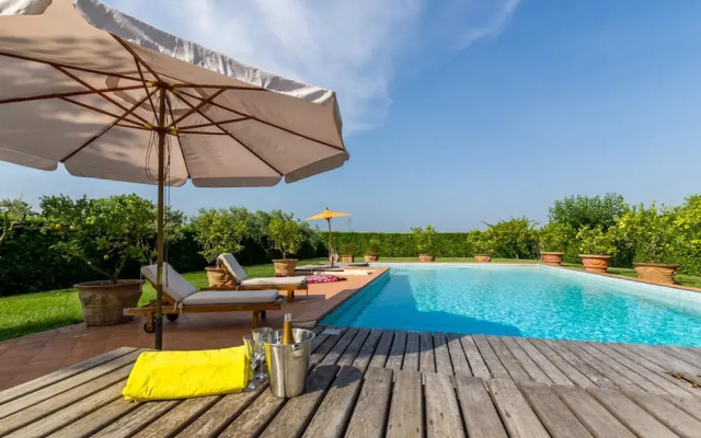 Villa Pallina With Pool
