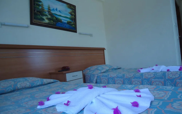 Ekin Hotel