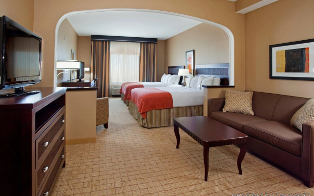 DoubleTree by Hilton Denver International Airport