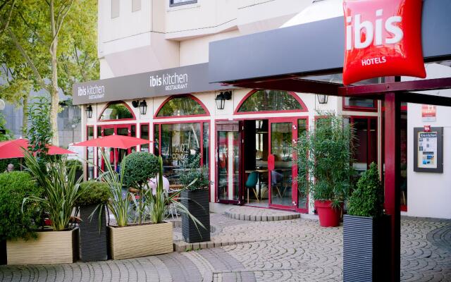 Отель ibis Lyon Part Dieu Les Halles Франция, Лион - отзывы, цены и фото номеров - забронировать отель ibis Lyon Part Dieu Les Halles онлайн вид на фасад