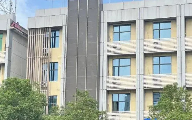 Xinfeng Orange Source Hotel