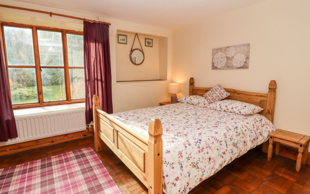 Abbey Cottage